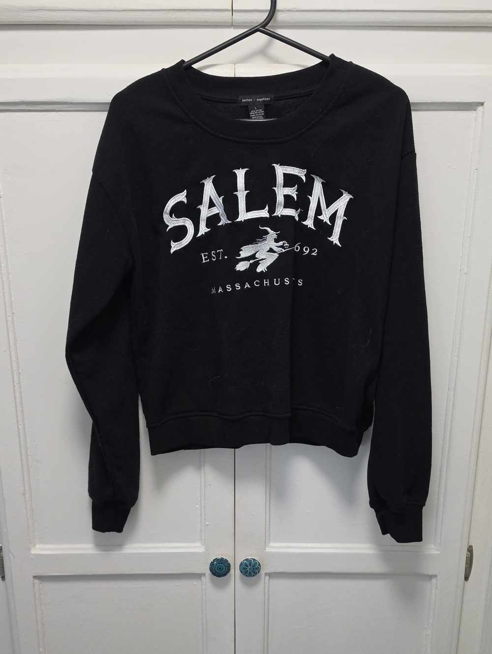 Salem Graphic Crewneck Sweatshirt - Black